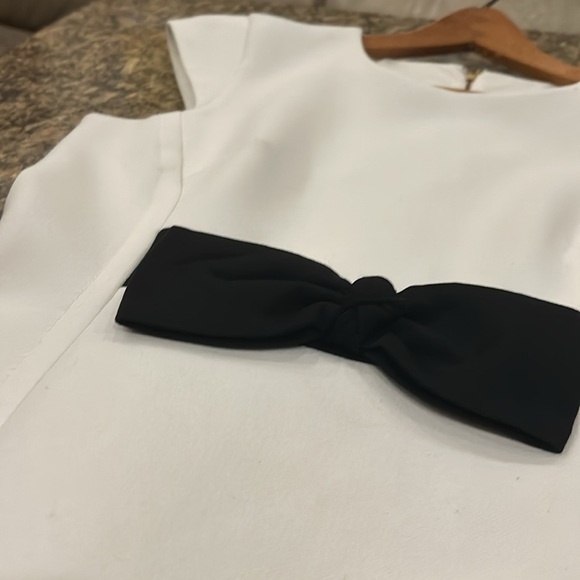 Kate Spade Stretch Crepe Bow Dress Size 6 White with Black Bow - Picture 11 of 16